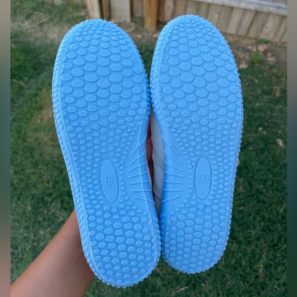 World Wide Sportsman Aqua Sox Slip-On Water Shoes for Women Size 8 Grey/Blue - Picture 5 of 6